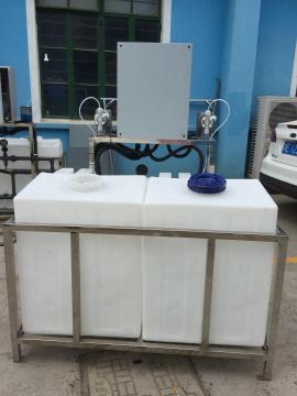 A型循環(huán)水加藥裝置  帶PH表