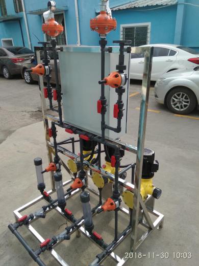 加藥設(shè)備不帶桶