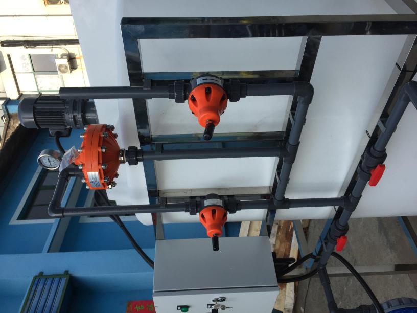 一用一備加藥設(shè)備